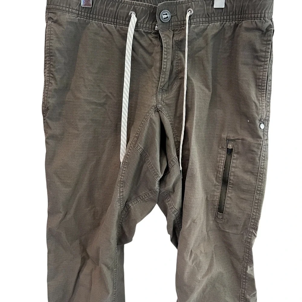 Vuori Rip Stop Organic Cotton Olive Green Hiking Pants Women's Size Small - Picture 3 of 9